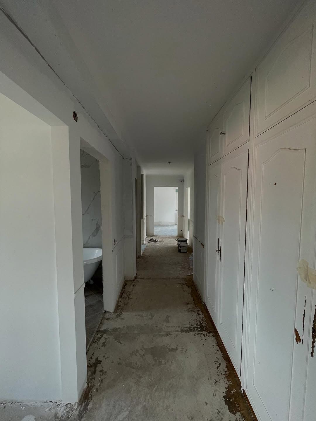 couloir chantier depose avant rafraichissement