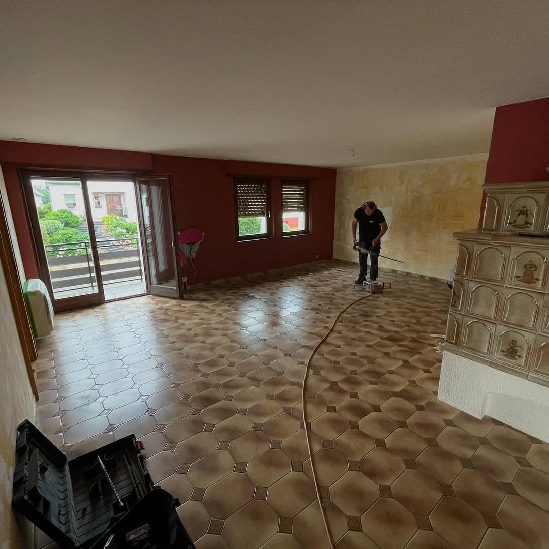 salon ancien carrelage avant