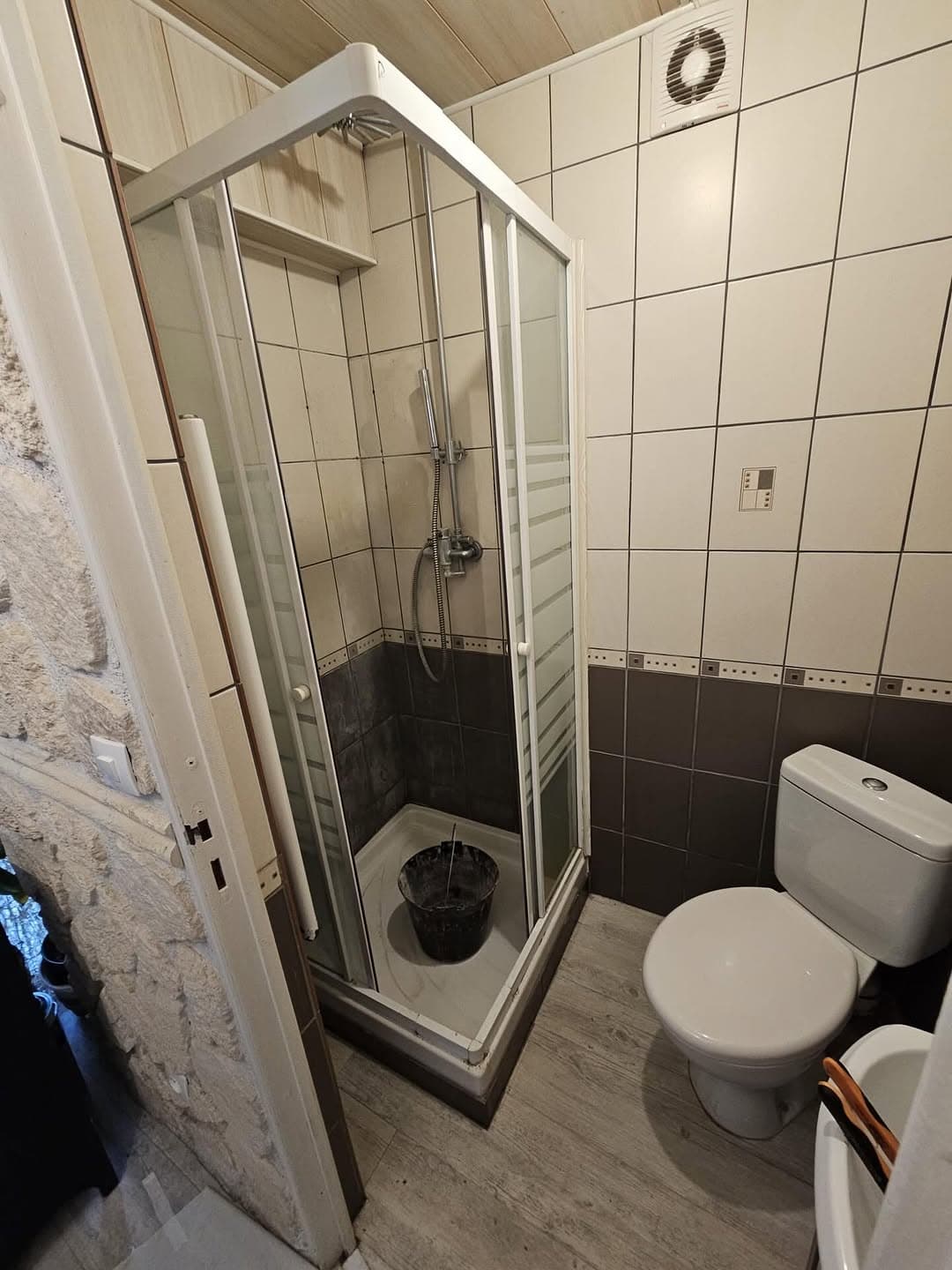 ancienne salle de bain cabine douche wc avant